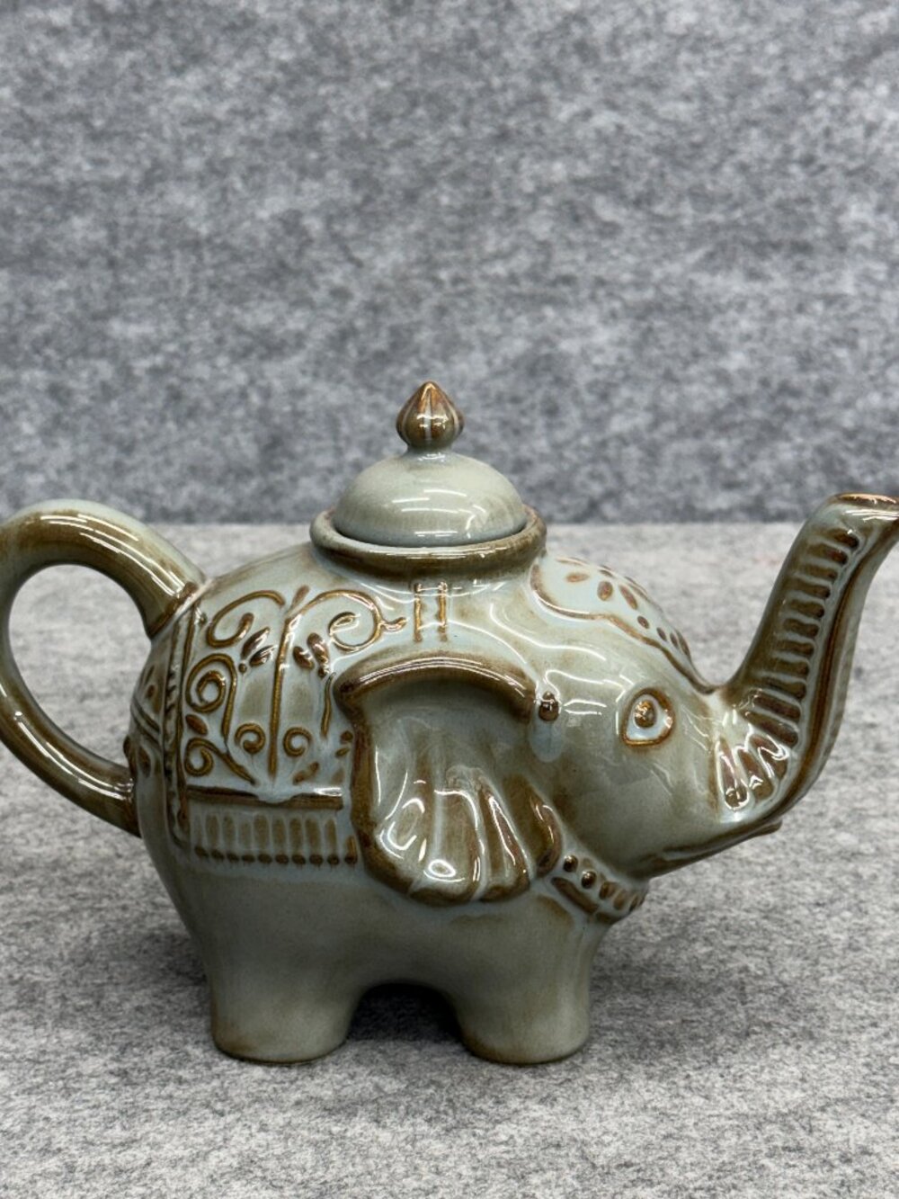 Vintage Pier 1 Imports Elephant Stoneware Teapot Sage Green Brown Discontinued